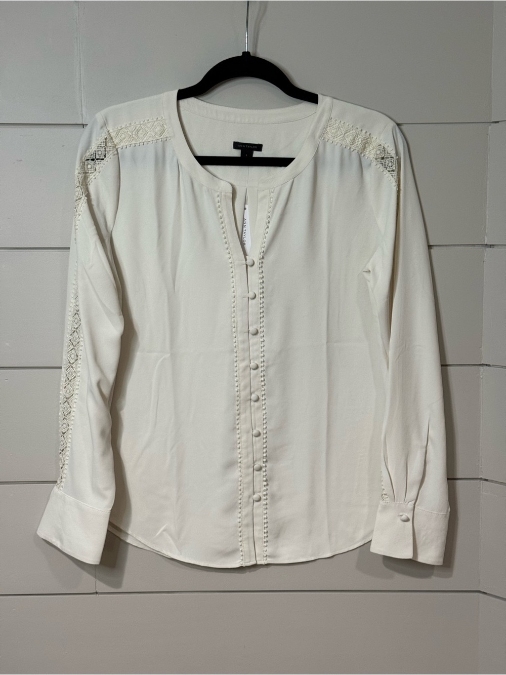 NEW Ann Taylor Cream Lace-Trim Button Front Top Size S